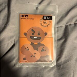 BT21 Shooky Passport Holder